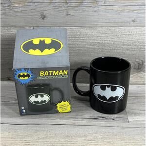 DC Comics Batman Glow In The Dark Black Coffee Mug 10oz Paladone